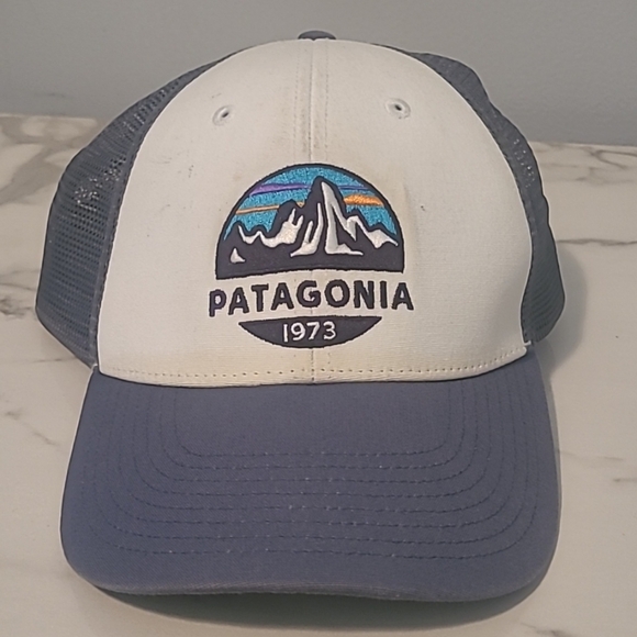 Patagonia Trucker Hat Blue-ish Gray Snapback Fitz Roy Outdoors Hiking Camping OS - Picture 2 of 6
